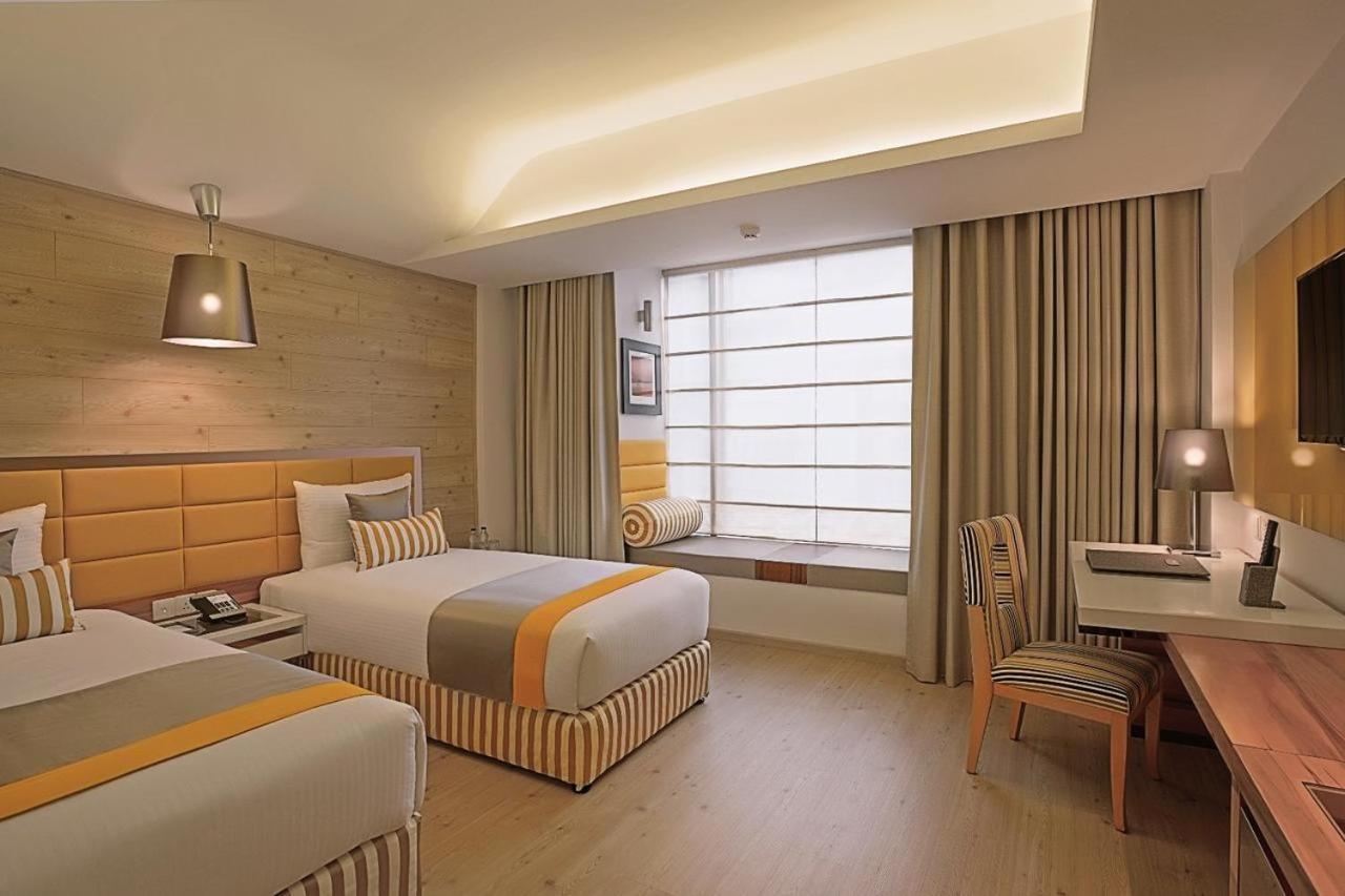 Barsana Boutique - A Veg Hotel Calcutta Extérieur photo