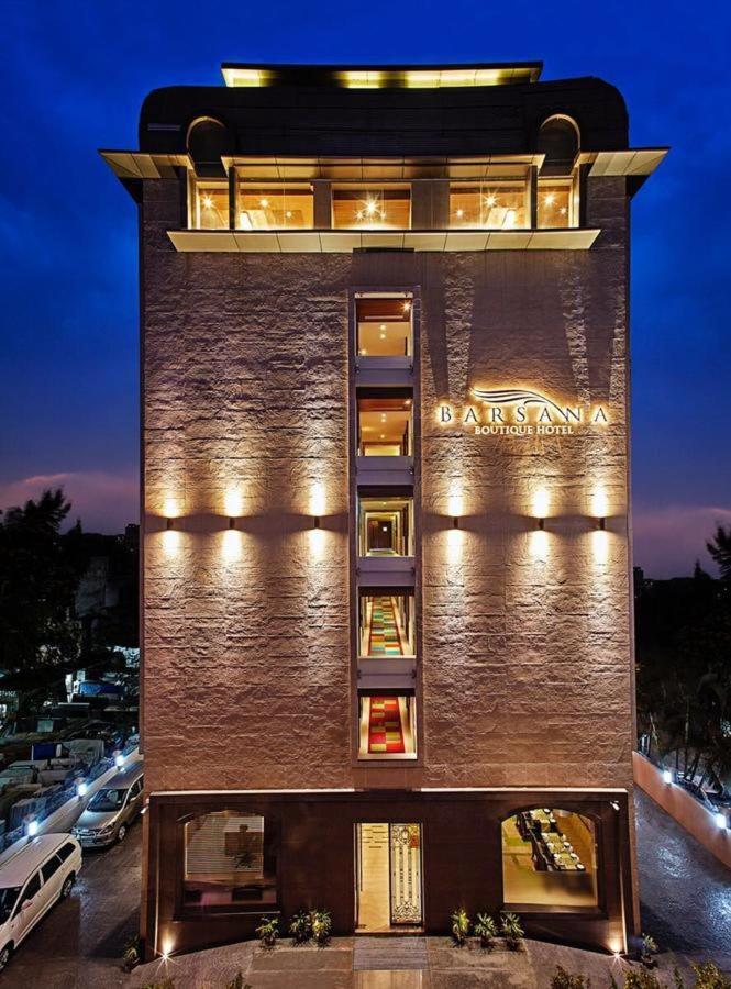 Barsana Boutique - A Veg Hotel Calcutta Extérieur photo