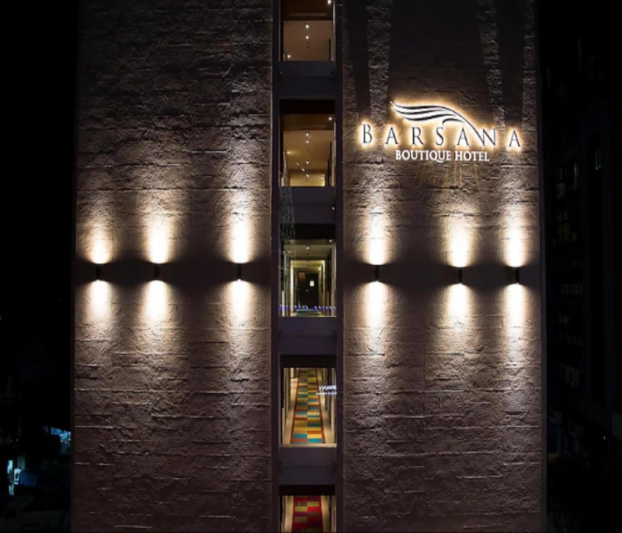 Barsana Boutique - A Veg Hotel Calcutta Extérieur photo